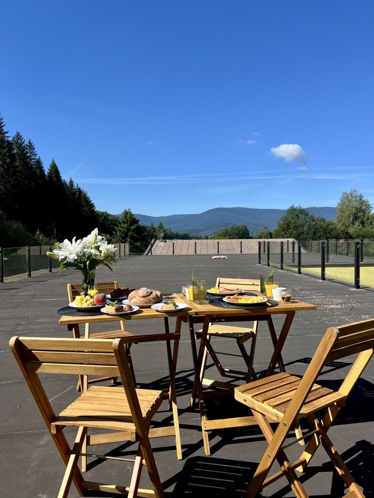 Apartmany New Forest Retreat - U Lesa, S Parkovanim, 300Mbit Internet Jesenik Exterior photo
